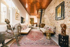 Boutique Hotel Gold And Silver - Popular Facilities and Services