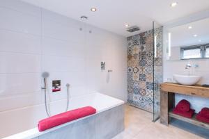 Boutique Hotel ZIES - Facilities and Amenities