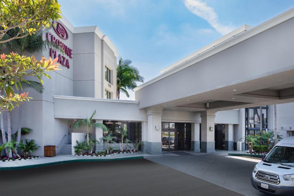 Crowne Plaza Costa Mesa Orange County, an IHG Hotel Review