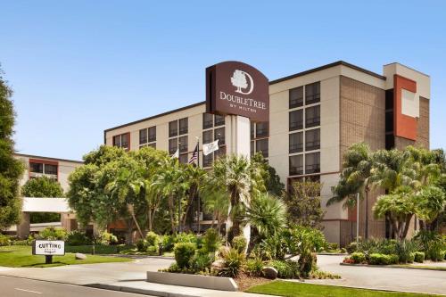 DoubleTree by Hilton San Bernardino - Room Types and Features
