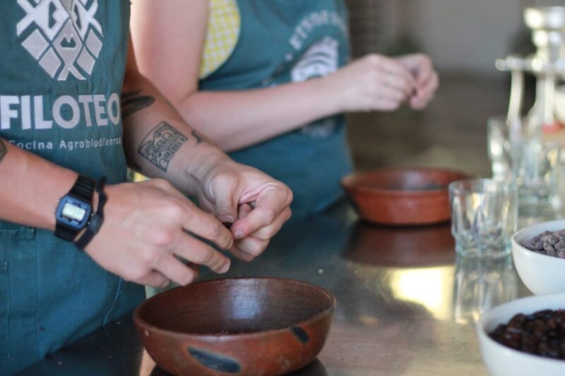✨Make Chocolate to Take Home Oaxacan Style ☕️✨ - Tasting and Takeaway