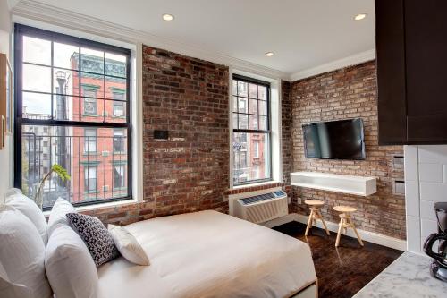 East Village Hotel - Amenities and Facilities