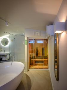 FINCH Boutique Hotel, Downtown - Dining Options