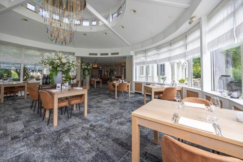 Fletcher Hotel Restaurant The White Raven - Dining Options