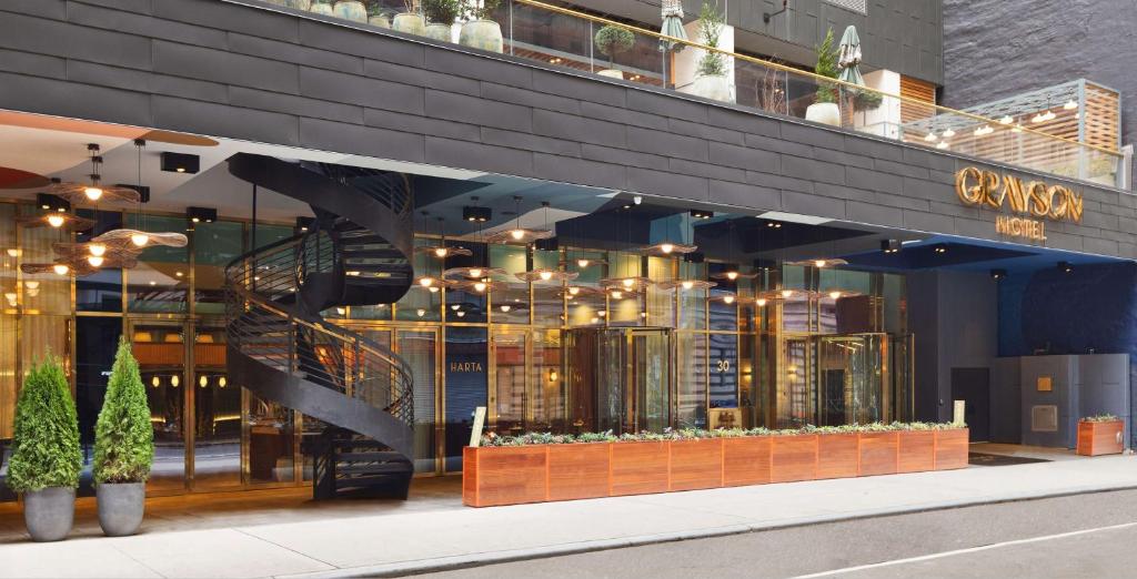 Grayson Hotel Review