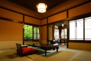 Hakone Onsen Ryokan Yaeikan - Onsen Facilities