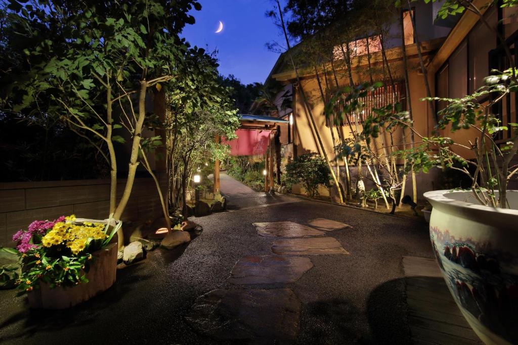 Hanashibuki - Hospitality and Staff Praise