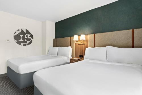 Holiday Inn Manhattan 6th Ave – Chelsea, an IHG Hotel Review