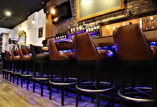 Holiday Inn New York City - Times Square, an IHG Hotel - Dining and Fitness Options