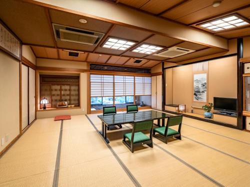 Hotel Fukiageso - Room Types and Features