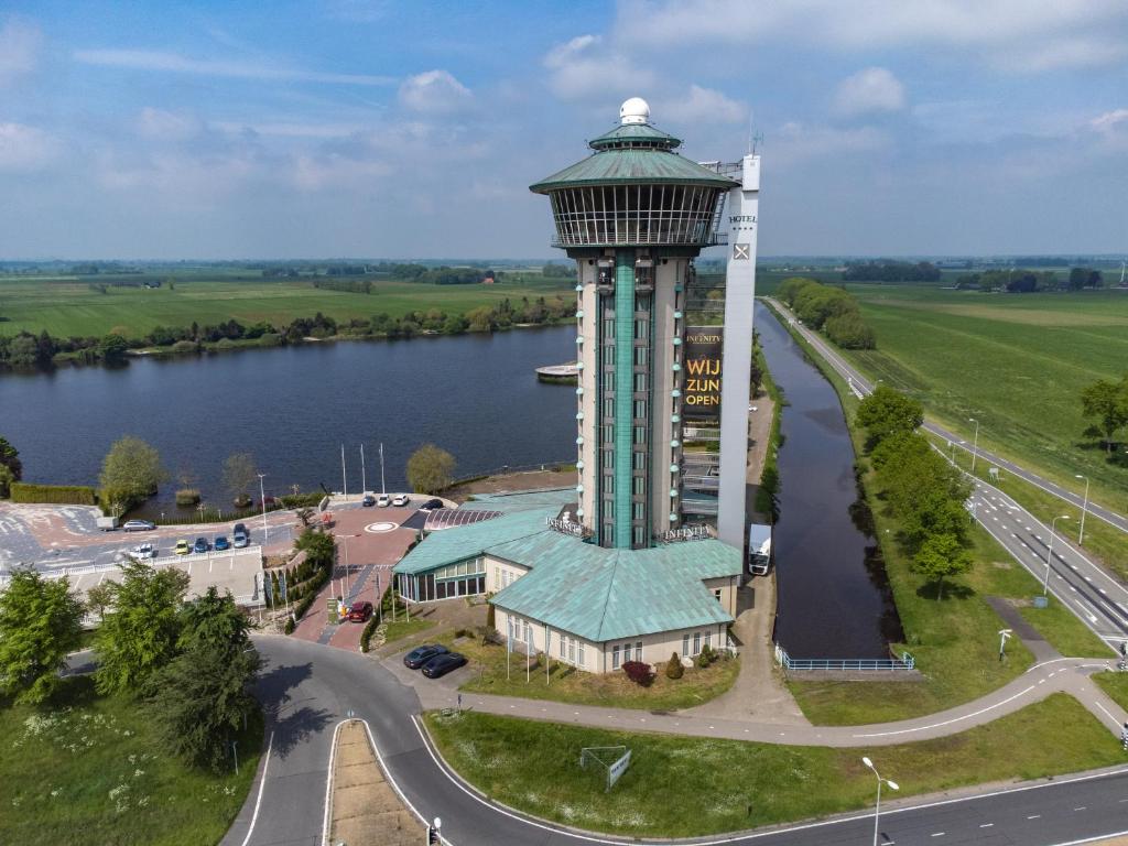 Hotel & Restaurant Infinity Review