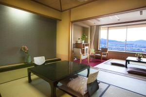 Kaminoyu Onsen Hotel - Bathing and Wellness