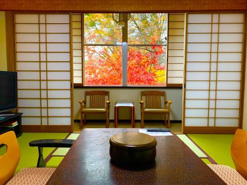 Kirishimaya Ryokan - Staff Hospitality and Ambiance