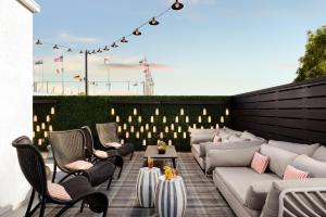 Le Parc at Melrose - Facilities and Amenities