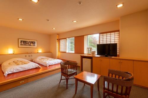 Ooedo Onsen Monogatari Higashiyama Grand Hotel - Rates and Reservations