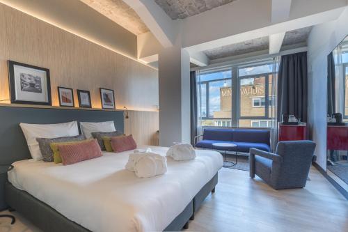 Postillion Hotel WTC Rotterdam - Room Types and Features
