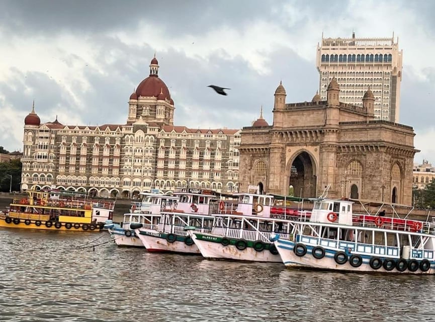 Private Heritage Walking Tour With Elephanta Caves Tour