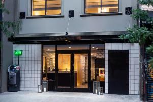 Redford Hotel - Guest Ratings and Feedback