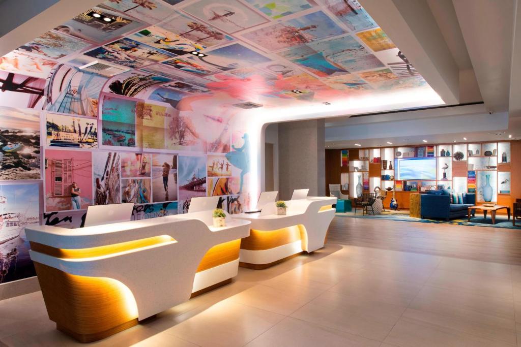 Renaissance Newport Beach Hotel Review