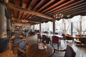 Romantic Hotel Castle Daelenbroeck - Dining Options