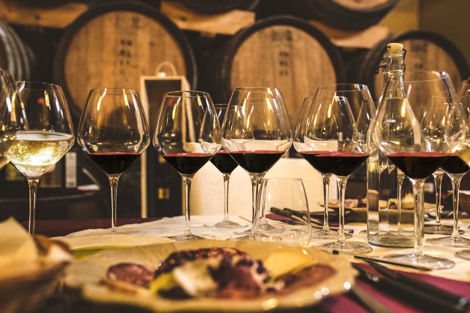 San Gimignano: Lunch or Dinner at a Winery With Wine Tasting - Culinary Experience