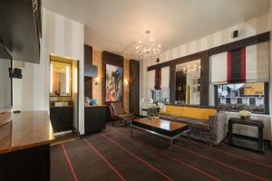 Sanctuary Hotel New York - Check-In and Check-Out Policies