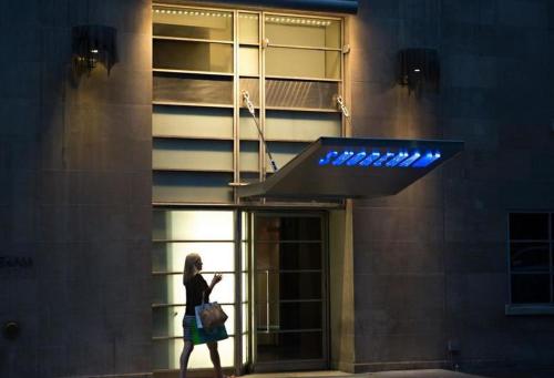 Shoreham Hotel - Dining and Amenities