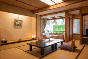 Shosenkaku Kagetsu - Onsen Experiences