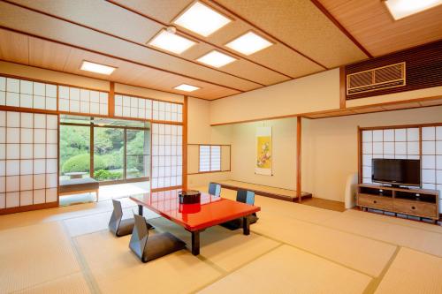 Suisui Garden Ryokan (in the Art Hotel Kokura New Tagawa) - Room Features