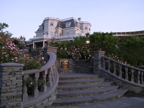 The Chanler at Cliff Walk - Stunning Ocean Views and Beachfront Access