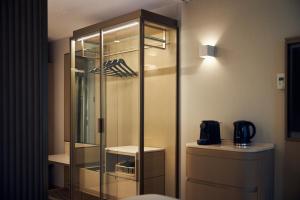 The Market Hotel - Questions About Staying Here