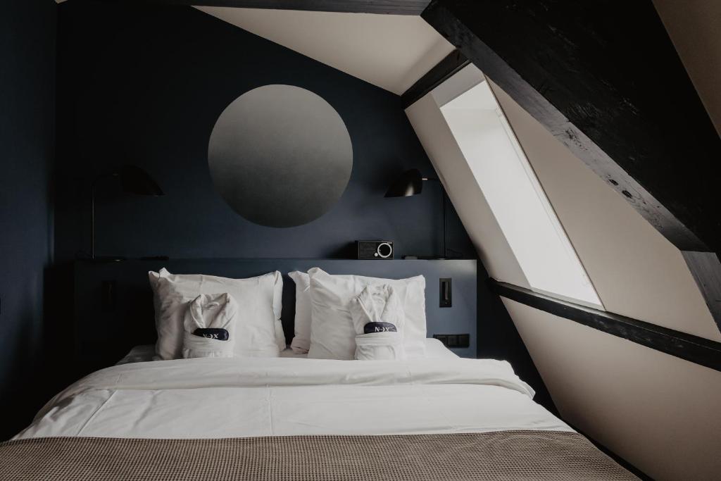 The Nox Hotel Review