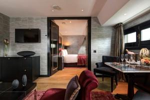 The Pavilions Amsterdam, The Toren - Room Types
