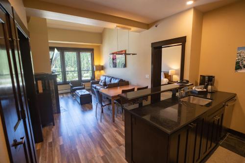 The Village at Palisades Tahoe - Dining and Cuisine