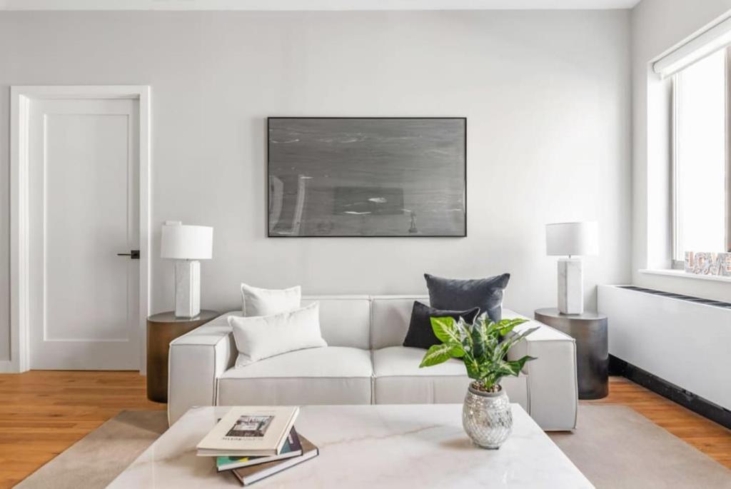 Top Notch 2 Bedroom Minutes From Central Park Review