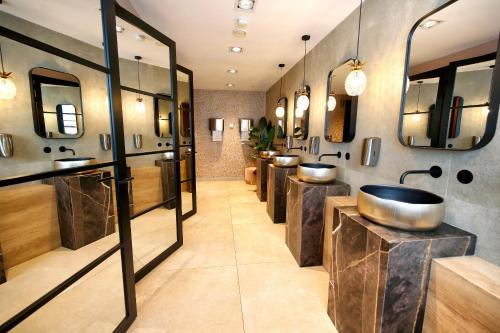 Van Der Valk Hotel Akersloot / A9 ALKMAAR - Guest Reviews and Ratings