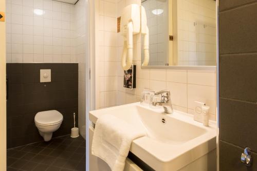 Westduin Strandhotel - Guest Reviews and Experiences
