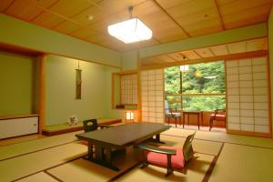 Yamanakaonsen Ohanami Kyubei - Room Amenities and Facilities