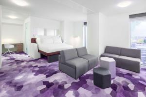 YOTEL Amsterdam - Amenities and Facilities