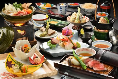 Yukemuri No Yado Inazumi Onsen - Dining and Culinary Highlights