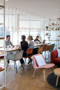 Zoku Amsterdam - Central Location and Accessibility