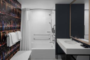 Aloft New York Chelsea - Cancellation and Check-in/Check-out