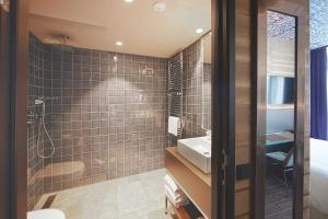 Apollo Hotel Amsterdam, a Tribute Portfolio Hotel - Policies and Regulations