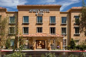 Ayres Hotel & Spa Mission Viejo - Lake Forest - Nearby Attractions