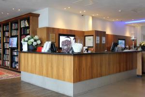 Bastion Hotel Vlaardingen - Payment and Safety