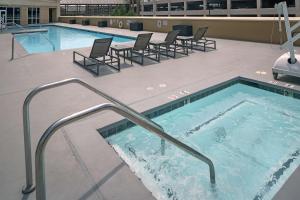 DoubleTree by Hilton Modesto - Room Types