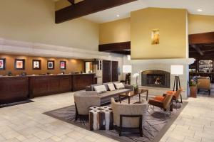 DoubleTree by Hilton Ontario Airport - Dining Experiences