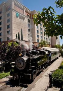 Embassy Suites by Hilton Sacramento Riverfront Promenade - Policies and Sustainability