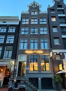 Facade Hotel Amsterdam - Guest Reviews