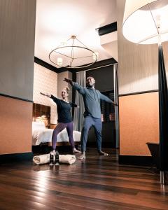 Gild Hall, A Thompson Hotel, by Hyatt - Dining Experiences